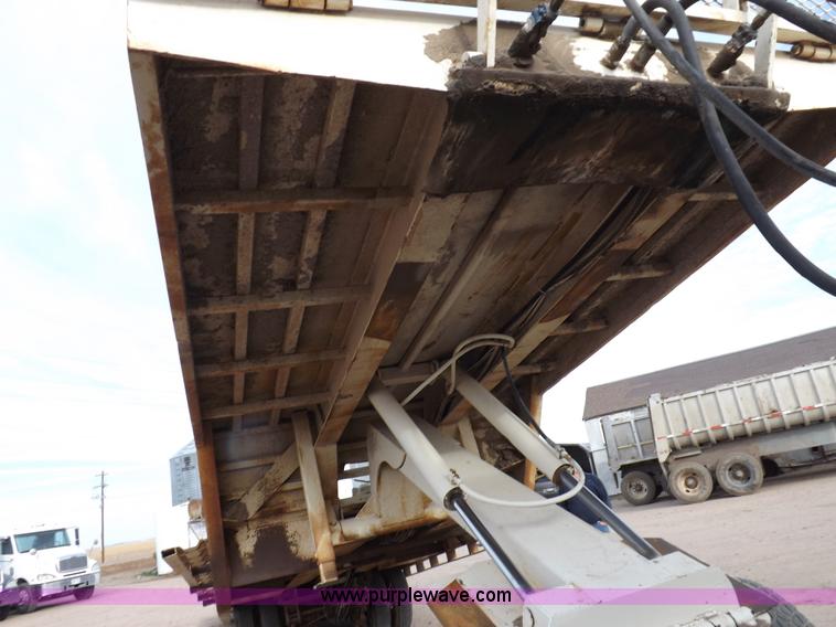 image for item F6348 1978 Landoll 46' hydraulic equipment trailer