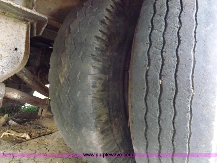 image for item F6348 1978 Landoll 46' hydraulic equipment trailer