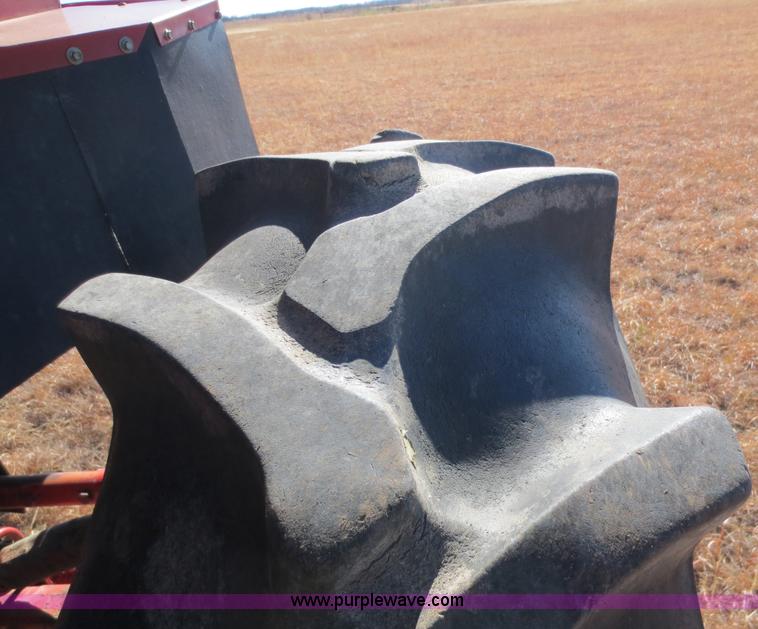 image for item F6542 1993 Case IH 1688 combine