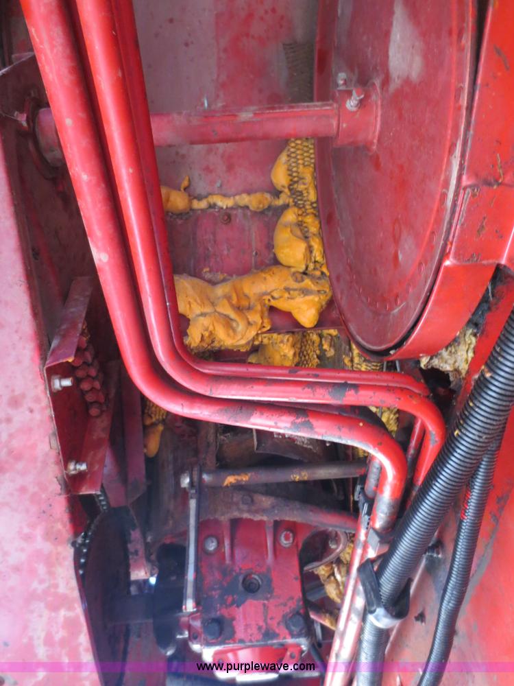 image for item F6542 1993 Case IH 1688 combine