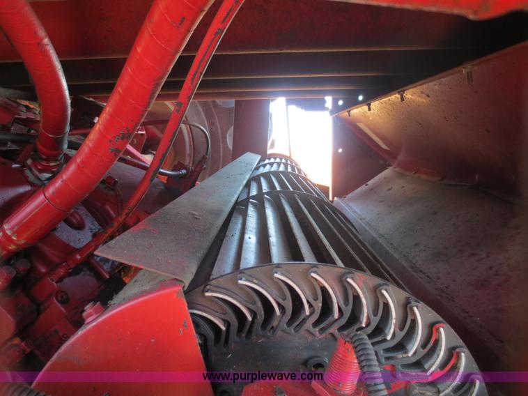 image for item F6542 1993 Case IH 1688 combine