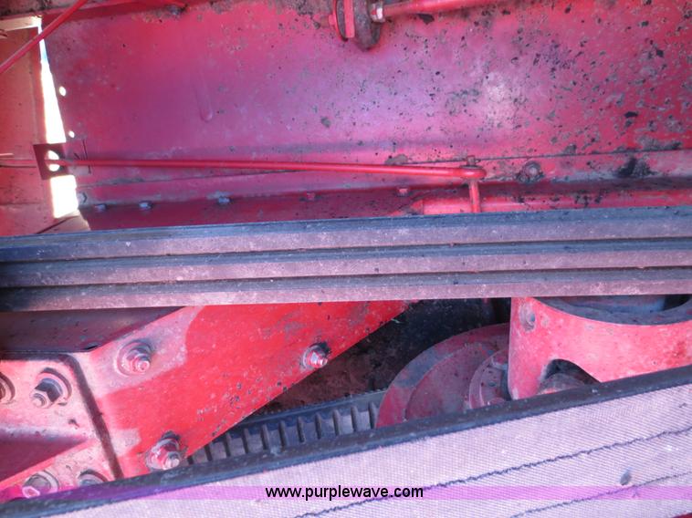 image for item F6542 1993 Case IH 1688 combine