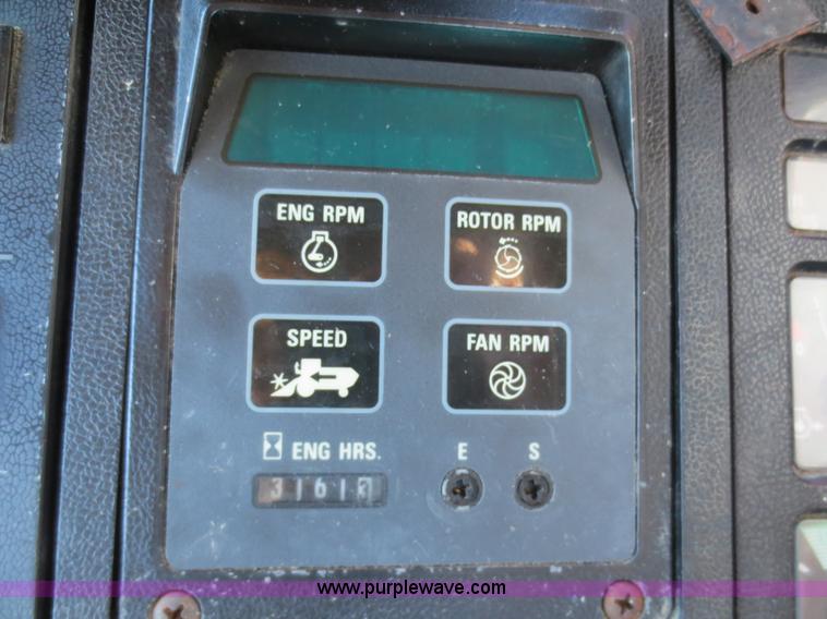 image for item F6542 1993 Case IH 1688 combine