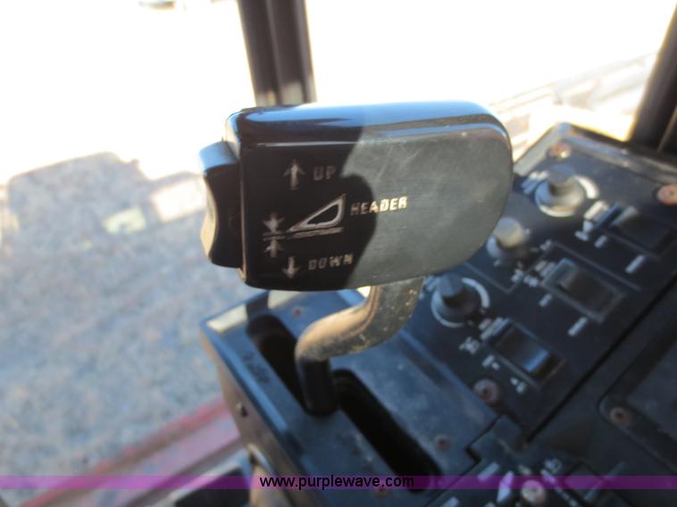 image for item F6542 1993 Case IH 1688 combine