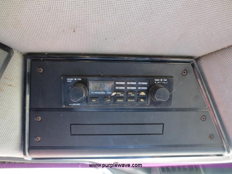 image for item F6542 1993 Case IH 1688 combine