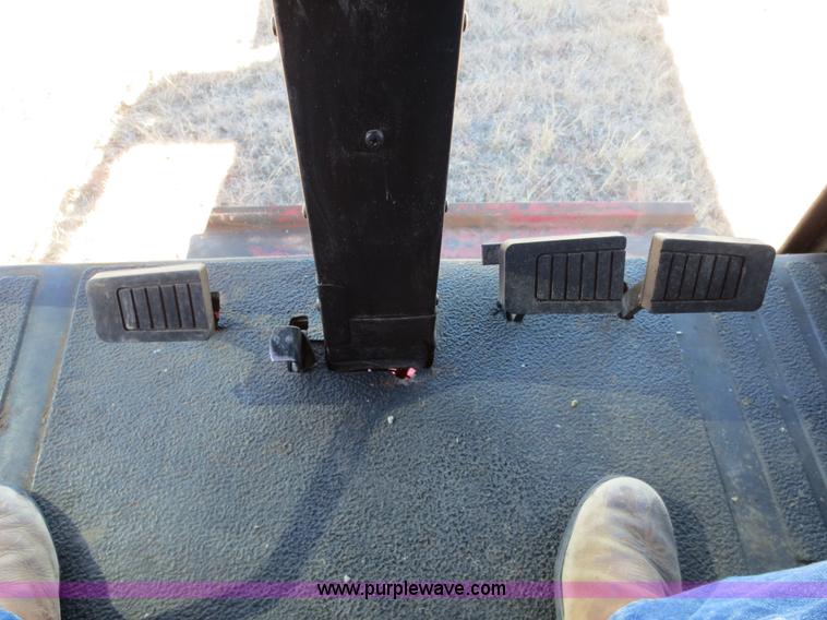 image for item F6542 1993 Case IH 1688 combine