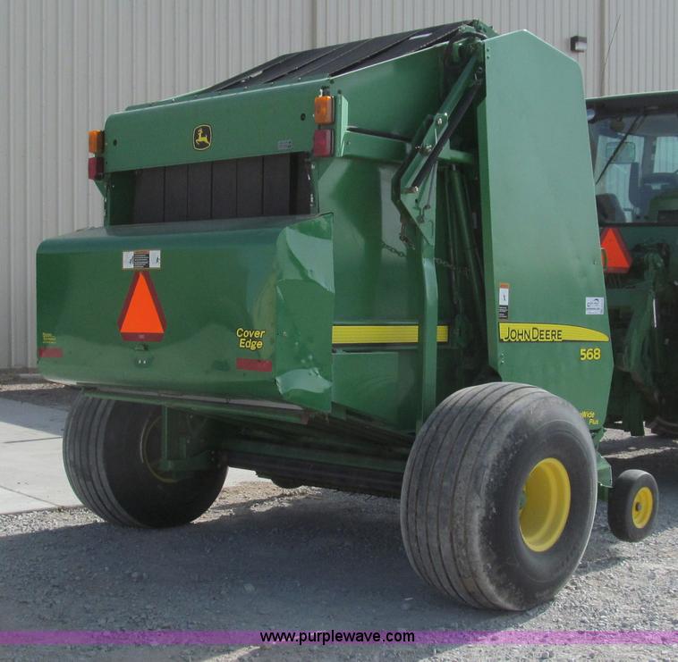 image for item G5575 2007 John Deere 568 baler