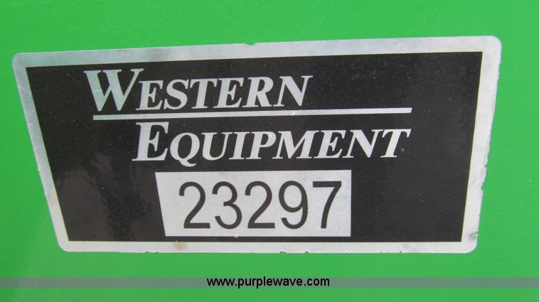 image for item G5575 2007 John Deere 568 baler