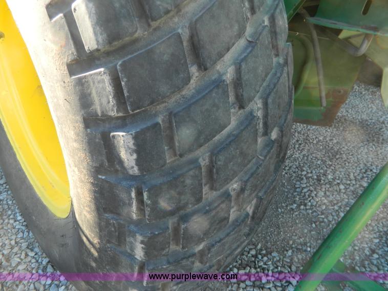 image for item G7590 1998 John Deere 4890 swather