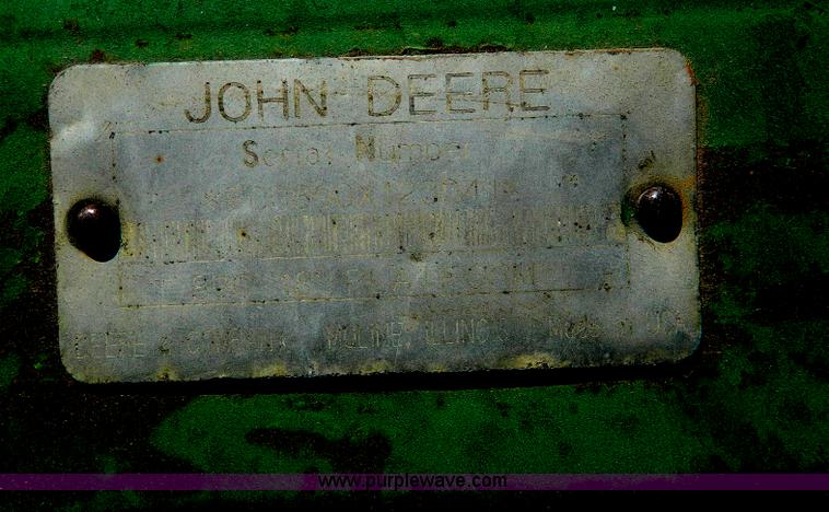 image for item G7590 1998 John Deere 4890 swather