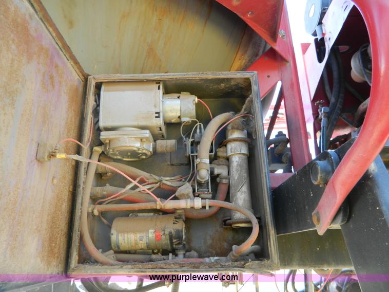 image for item G7591 1999 Case IH SPX3185 Patriot sprayer