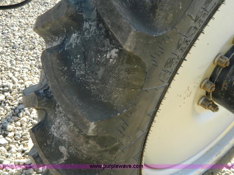 image for item G7591 1999 Case IH SPX3185 Patriot sprayer