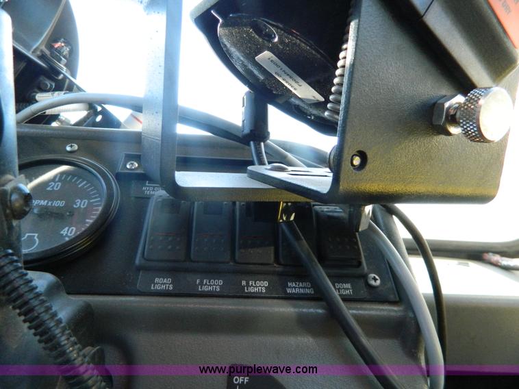 image for item G7591 1999 Case IH SPX3185 Patriot sprayer