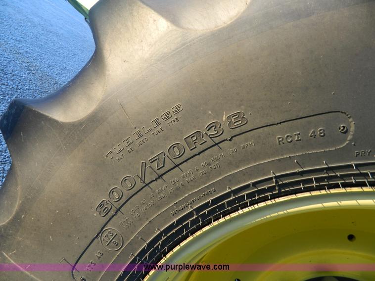 image for item G7592 2004 John Deere 9760 STS combine