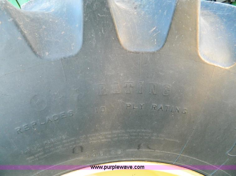 image for item G7592 2004 John Deere 9760 STS combine