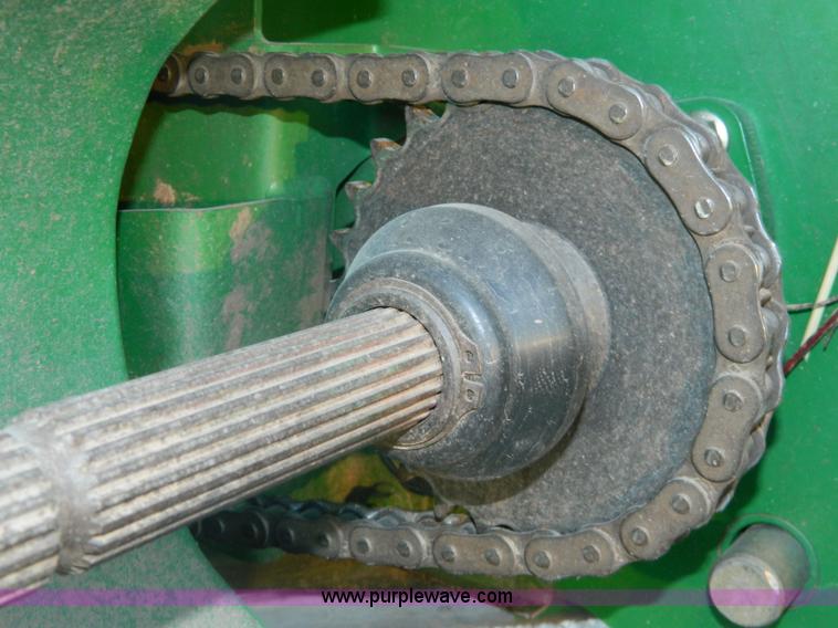 image for item G7592 2004 John Deere 9760 STS combine