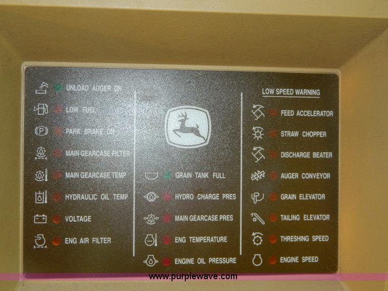 image for item G7592 2004 John Deere 9760 STS combine