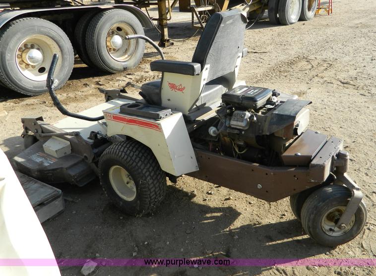 image for item G7640 Grasshopper 616 ZTR lawn mower