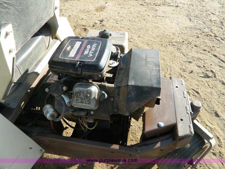 image for item G7640 Grasshopper 616 ZTR lawn mower