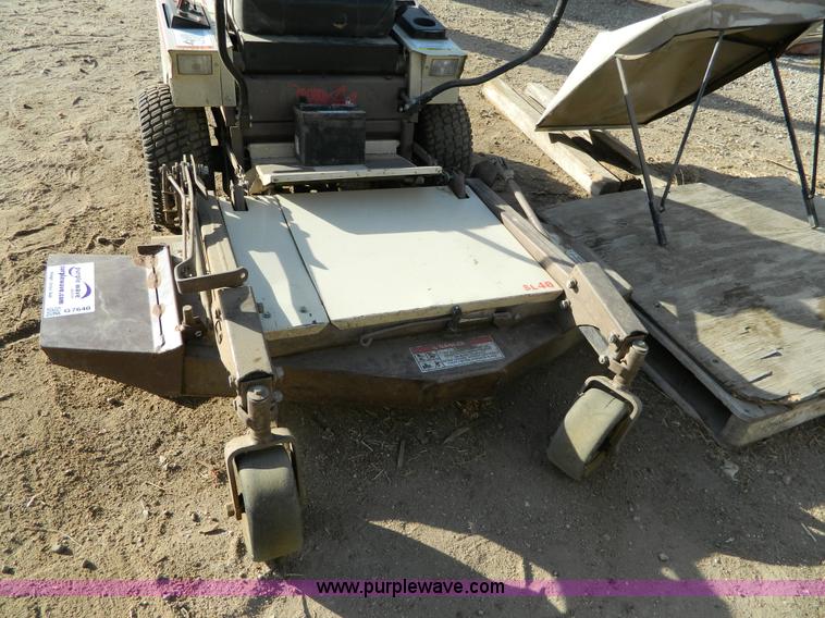 image for item G7640 Grasshopper 616 ZTR lawn mower