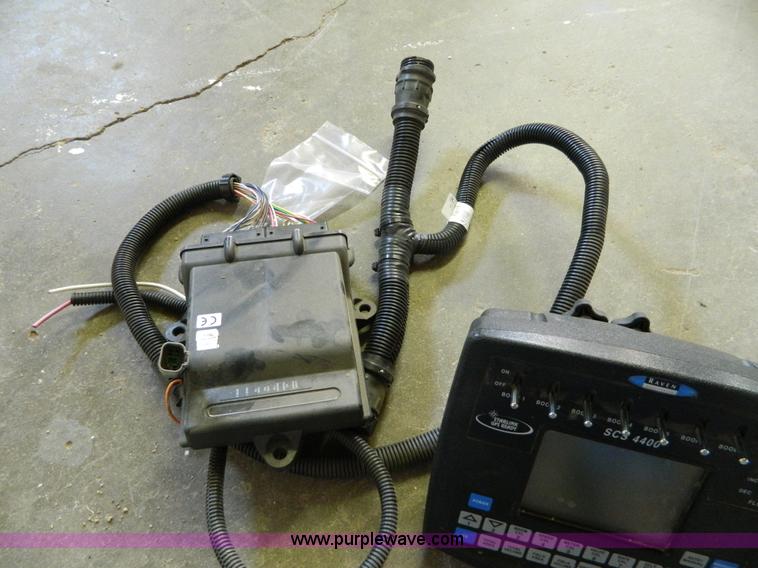 image for item G7641 Raven SCS 4400 control