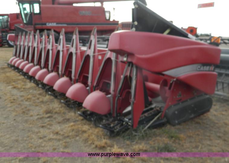 image for item G7665 2009 Case IH 3412 corn head