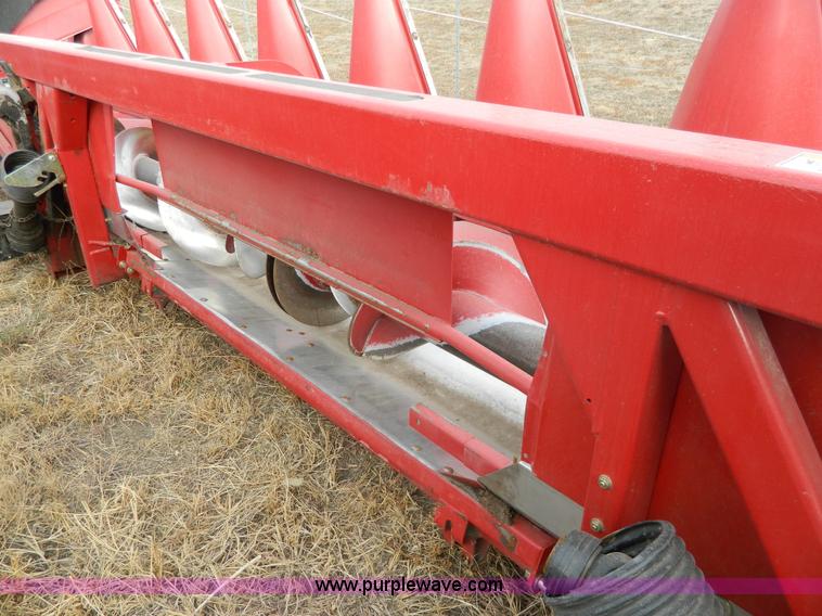 image for item G7665 2009 Case IH 3412 corn head
