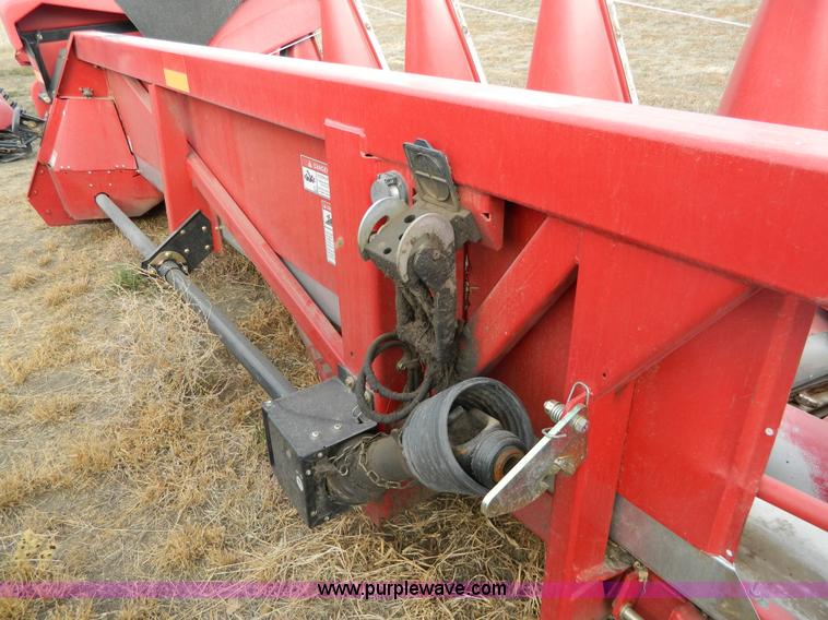 image for item G7665 2009 Case IH 3412 corn head