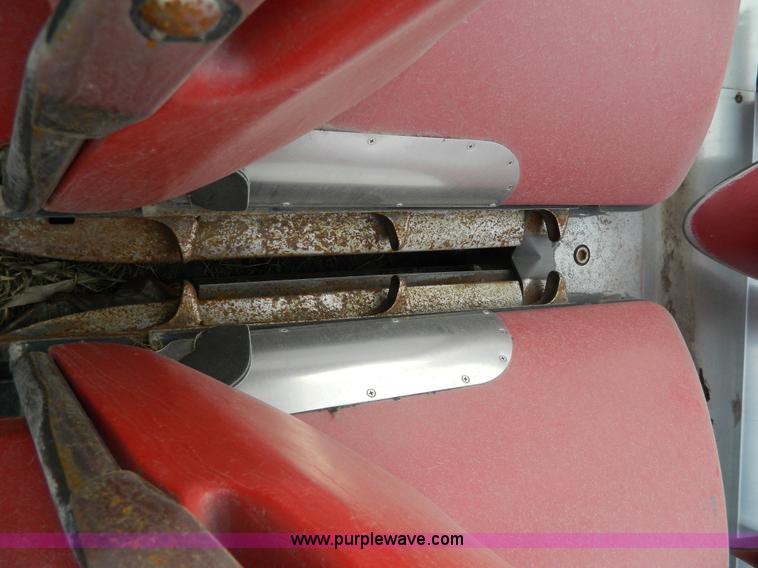 image for item G7665 2009 Case IH 3412 corn head