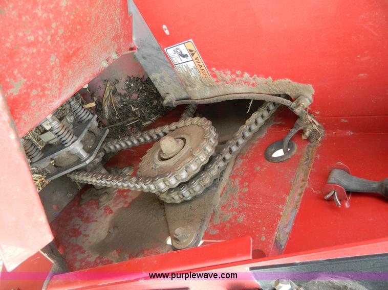 image for item G7665 2009 Case IH 3412 corn head