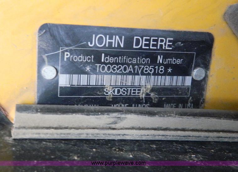 image for item G7666 2009 John Deere 320 skid steer
