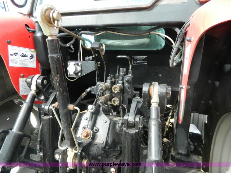 image for item G7667 2004 Massey-Ferguson 5460 tractor