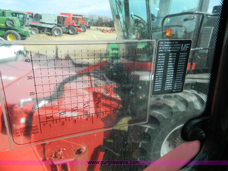 image for item G7667 2004 Massey-Ferguson 5460 tractor