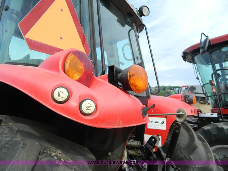 image for item G7667 2004 Massey-Ferguson 5460 tractor