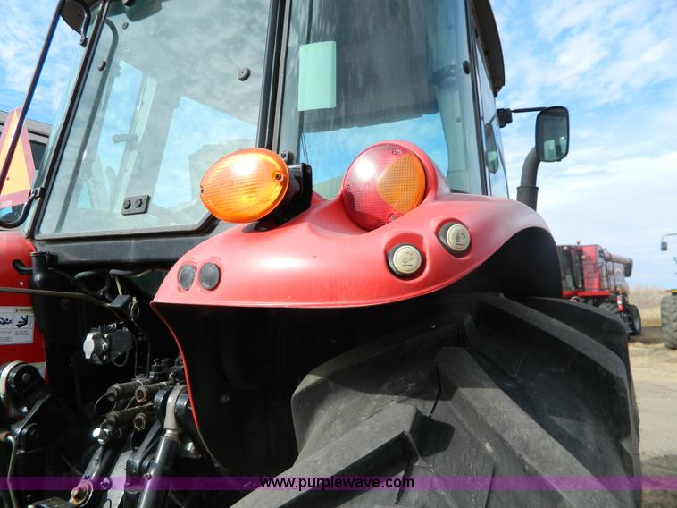 image for item G7667 2004 Massey-Ferguson 5460 tractor