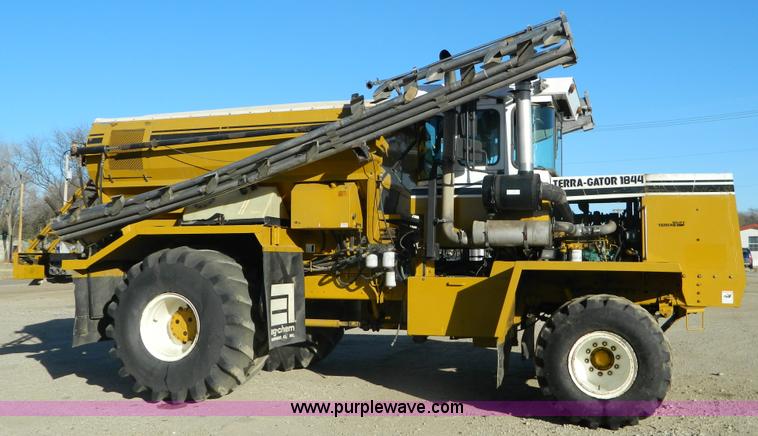 image for item G7671 1998 Ag-Chem TerraGator 1844