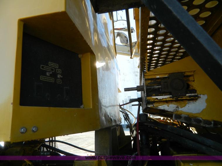 image for item G7671 1998 Ag-Chem TerraGator 1844