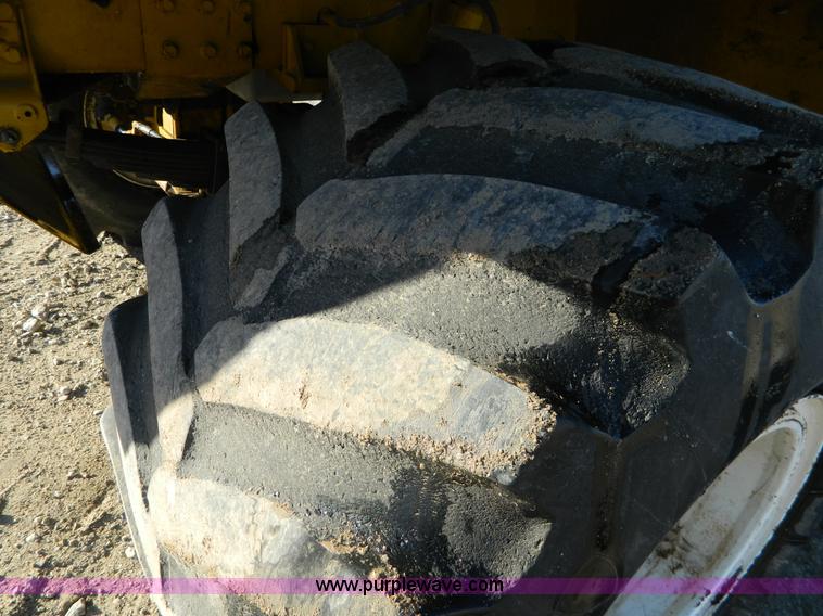 image for item G7671 1998 Ag-Chem TerraGator 1844