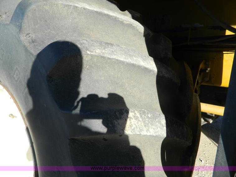 image for item G7671 1998 Ag-Chem TerraGator 1844