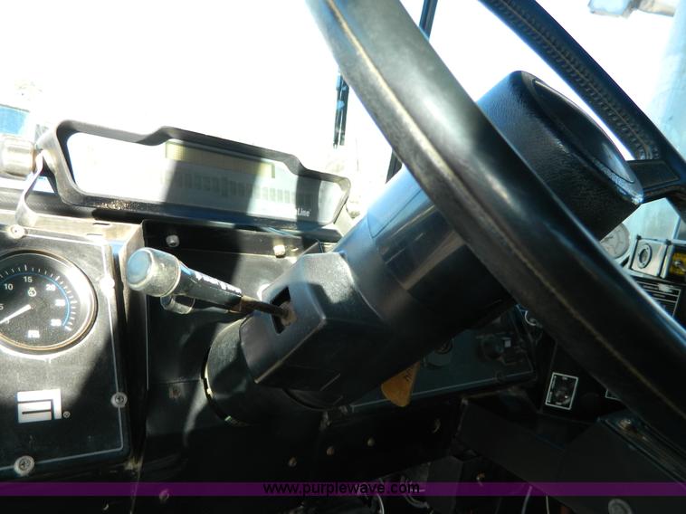 image for item G7671 1998 Ag-Chem TerraGator 1844