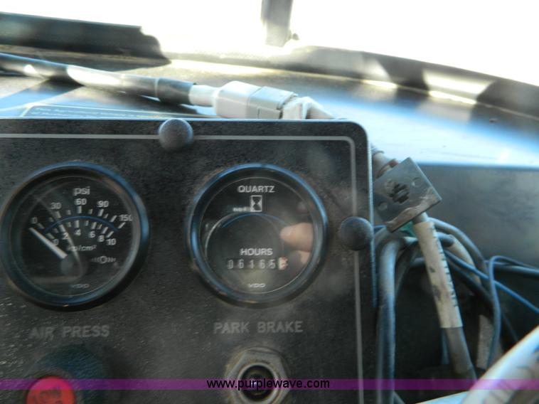 image for item G7671 1998 Ag-Chem TerraGator 1844