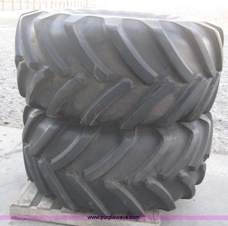 image for item M9164 (2) Michelin 580/70R26 XM27 tires