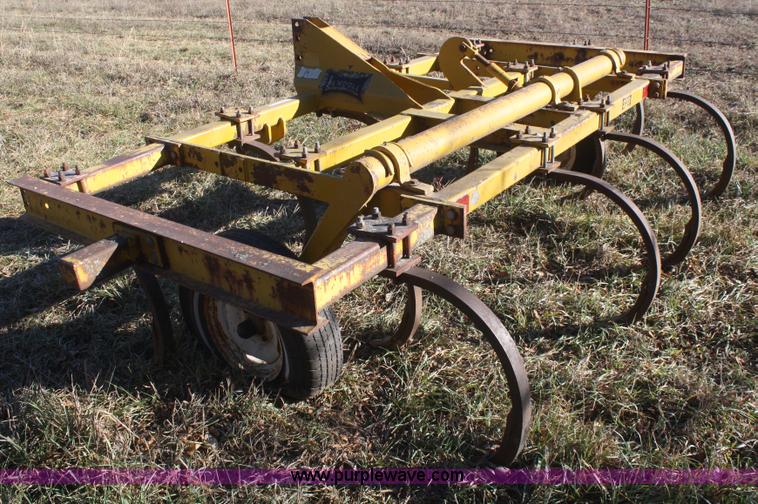 image for item O9879 Landall 12' chisel