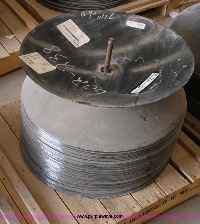 image for item T9027 Approximately 34 SMA 24" disk