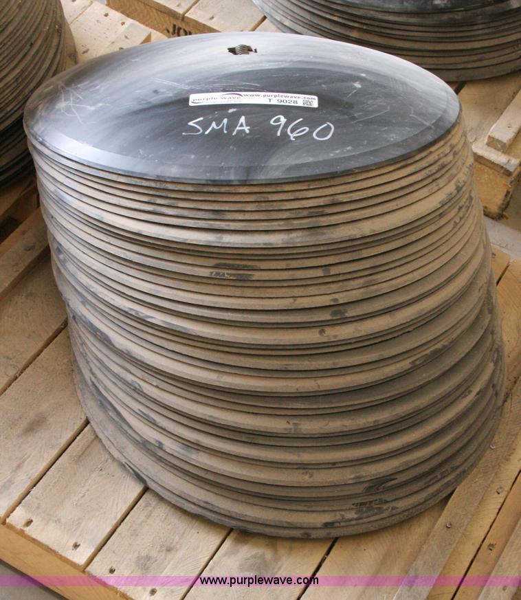 image for item T9028 Approximately 36 SMA 22" disks