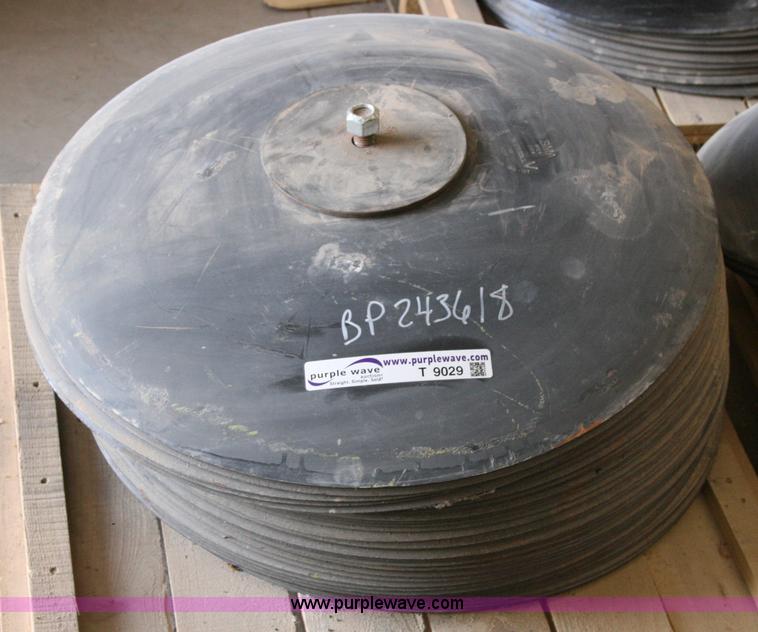 image for item T9029 Approximately 41 SMA 24" disks