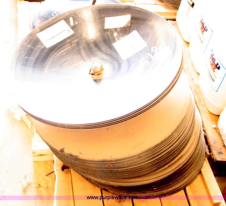 image for item T9033 Approximately 49 SMA 24" disks