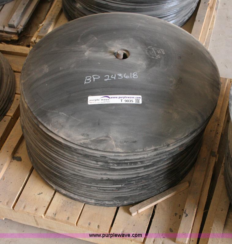 image for item T9035 Approximately 43 SMA 24" disks