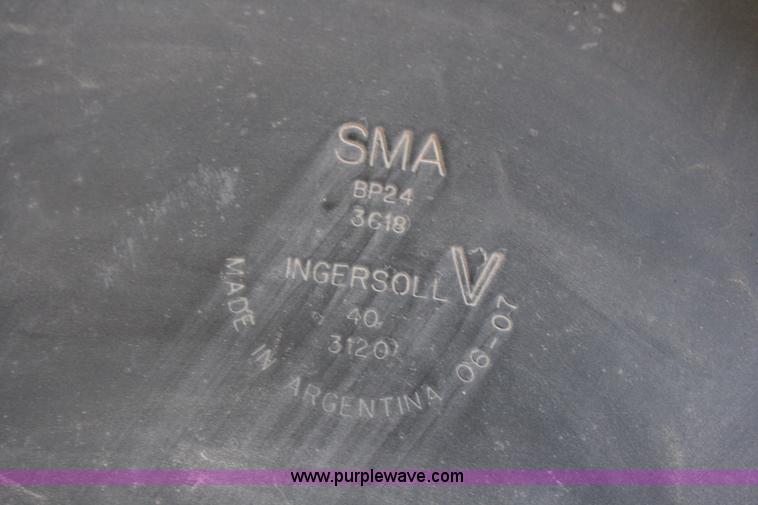 image for item T9035 Approximately 43 SMA 24" disks