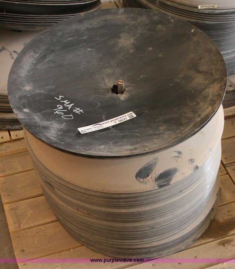 image for item T9037 Approximately 46 SMA 22" disks